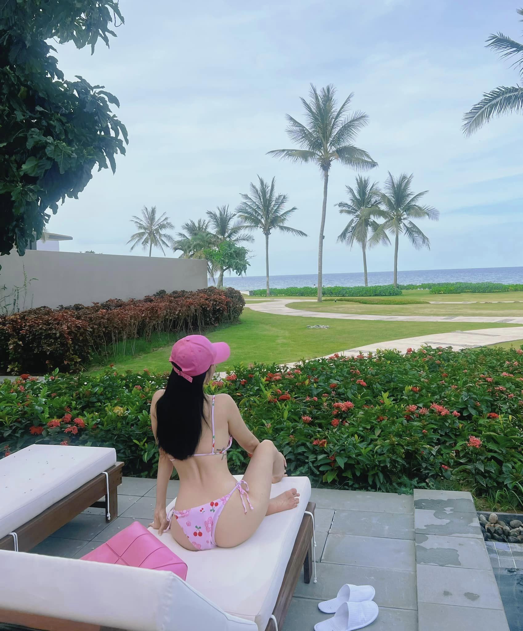Sĩ Thanh bikini U40 body nóng bỏng như hot girl 18